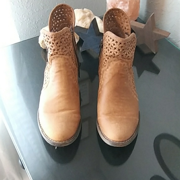 Bootie - Picture 2 of 3